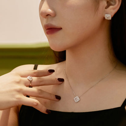 [AURORA]Sparkling Asscher Cut Necklace