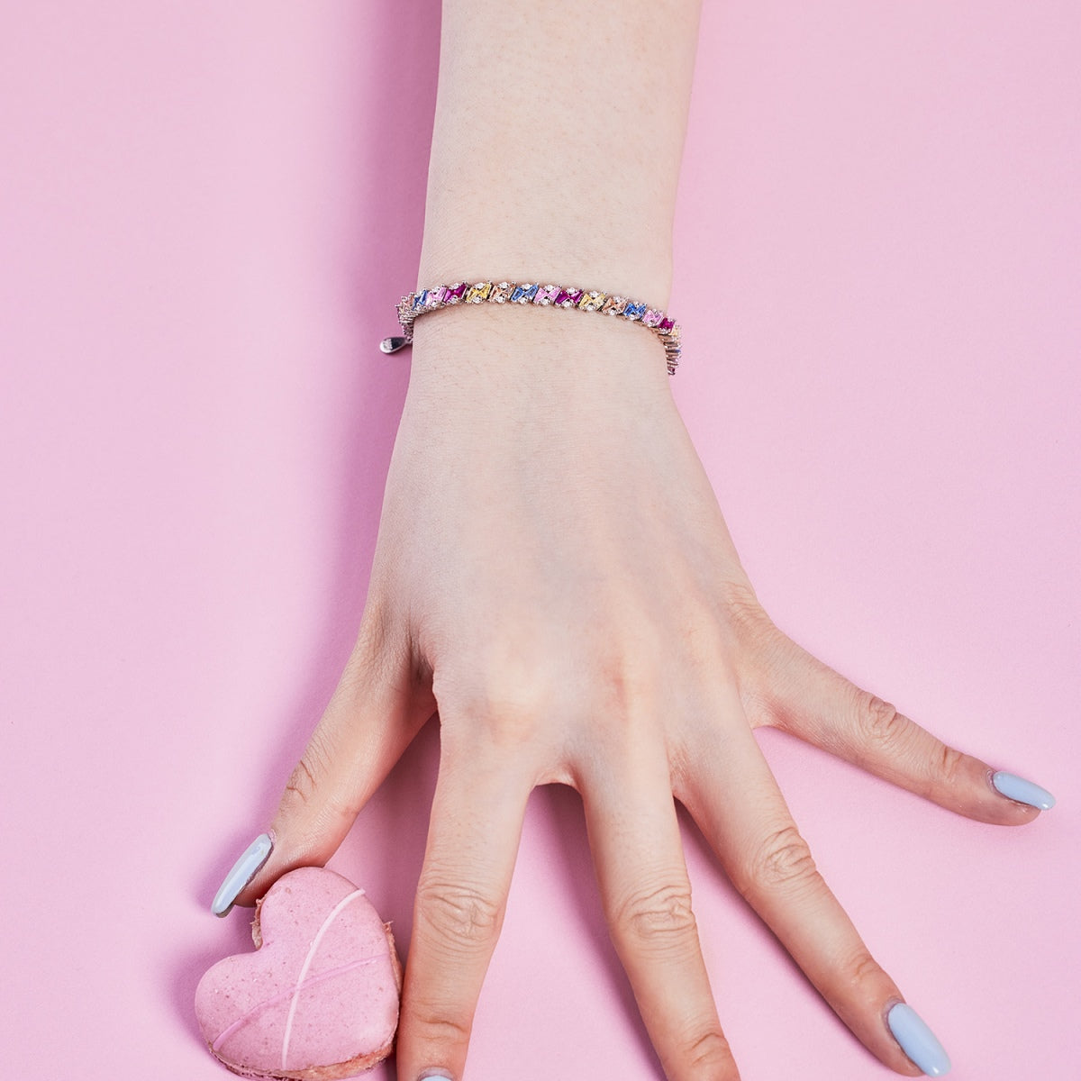 [AURORA]Ornate Sparkling Multi Cut Party Bracelet