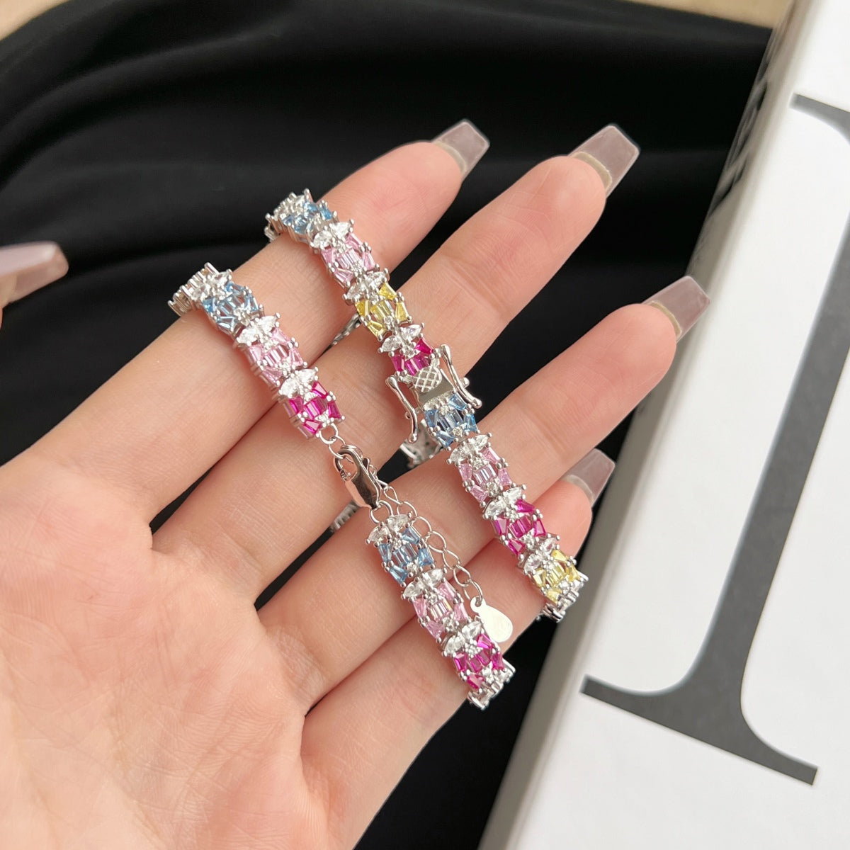 [AURORA]Delicate Colorful Multi Cut Party Bracelet
