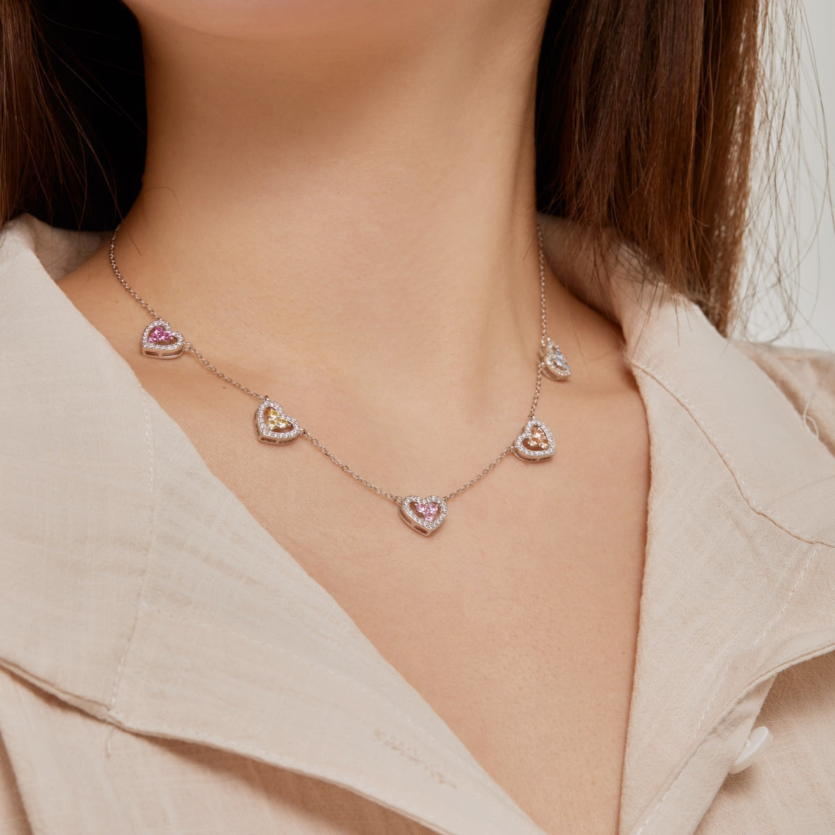 [AURORA]Sparkling Five Heart Necklace
