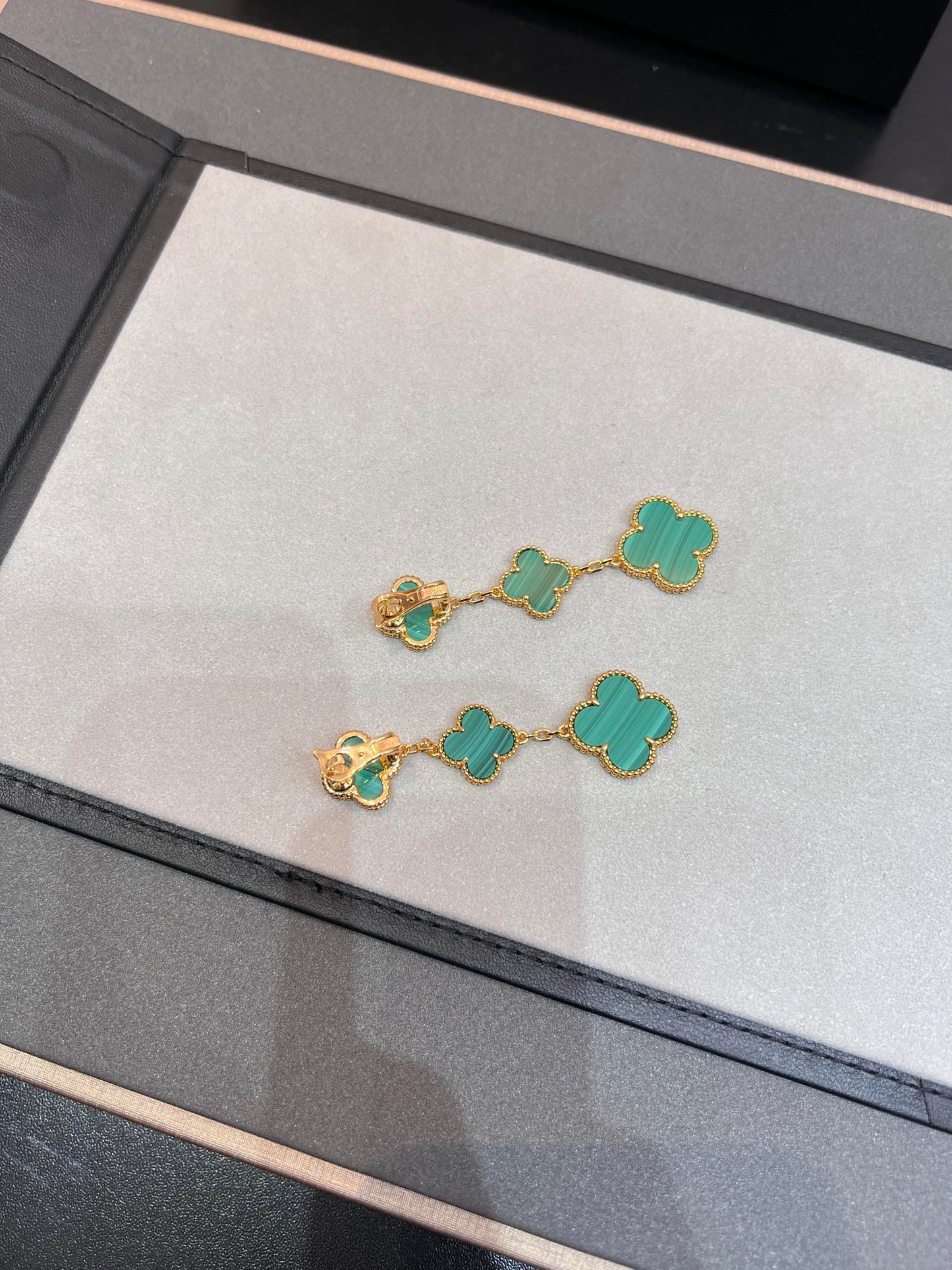 [AURORA]CLOVER MALACHITE 3 MOTIFS GOLD