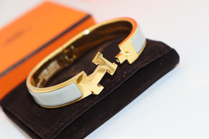 [AURORA]H HELLBLAUES ARMBAND