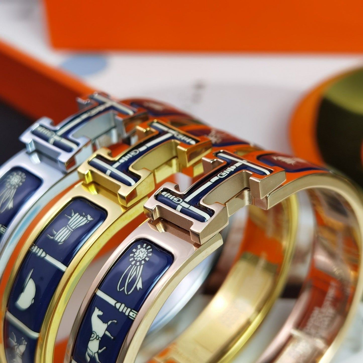 [AURORA]H COUVERTURES DUNKELBLAUES ARMBAND