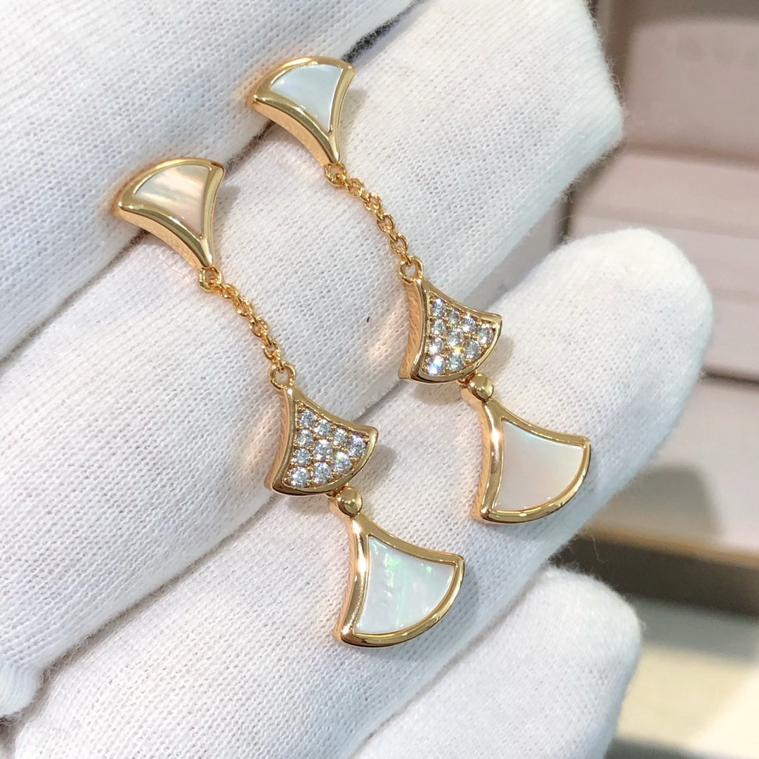 [AURORA]DREAM EARRINGS 3 MOTIFS DIAMOND MOP PINK GOLD