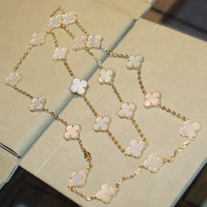 [AURORA]CLOVER 20 MOTIFS WHITE MOP NECKLACE