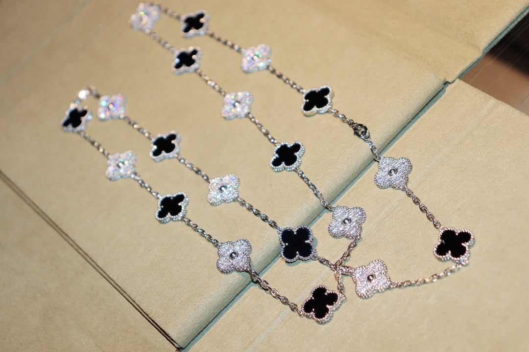 [AURORA]CLOVER 20 MOTIFS ONYX DIAMOND SILVER