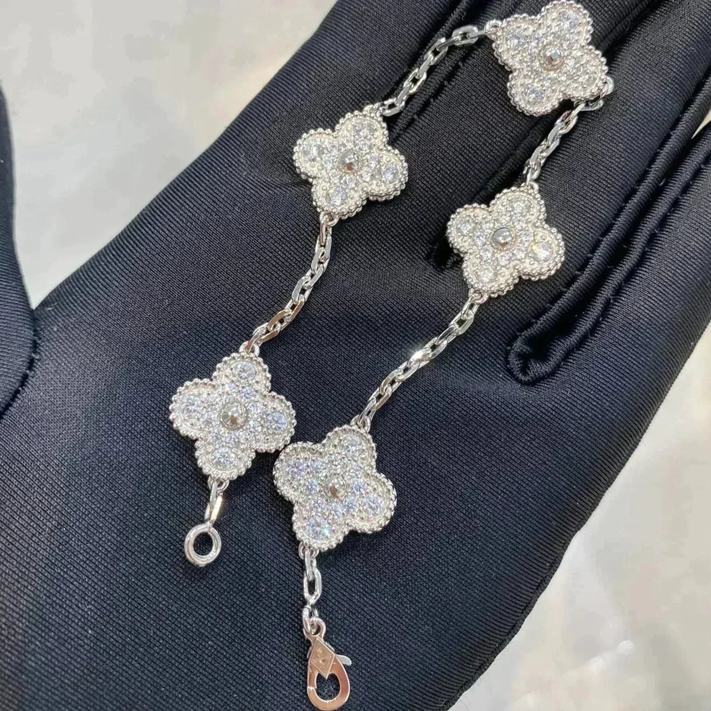 [AURORA]CLOVER 5 MOTIF FULL DIAMOND BRACELET COLLECTION