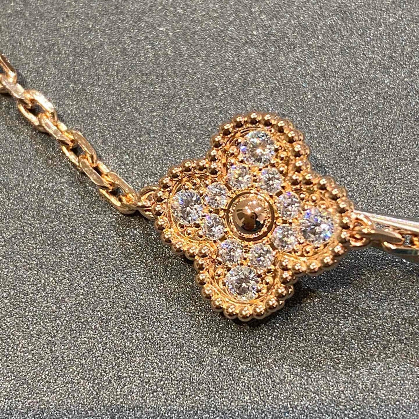 [AURORA]CLOVER 5 MOTIF FULL DIAMOND BRACELET COLLECTION