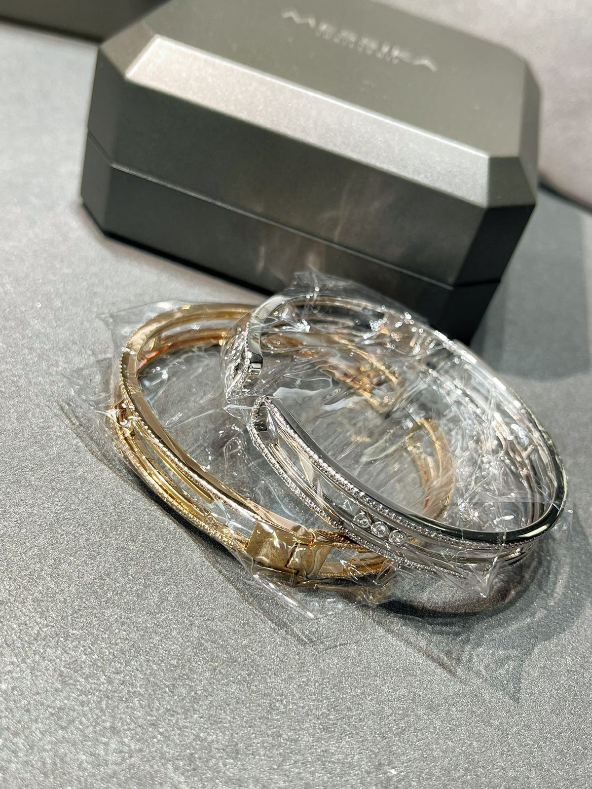 [AURORA]MOVE 10TH PAVED DIAMOND BRACELET