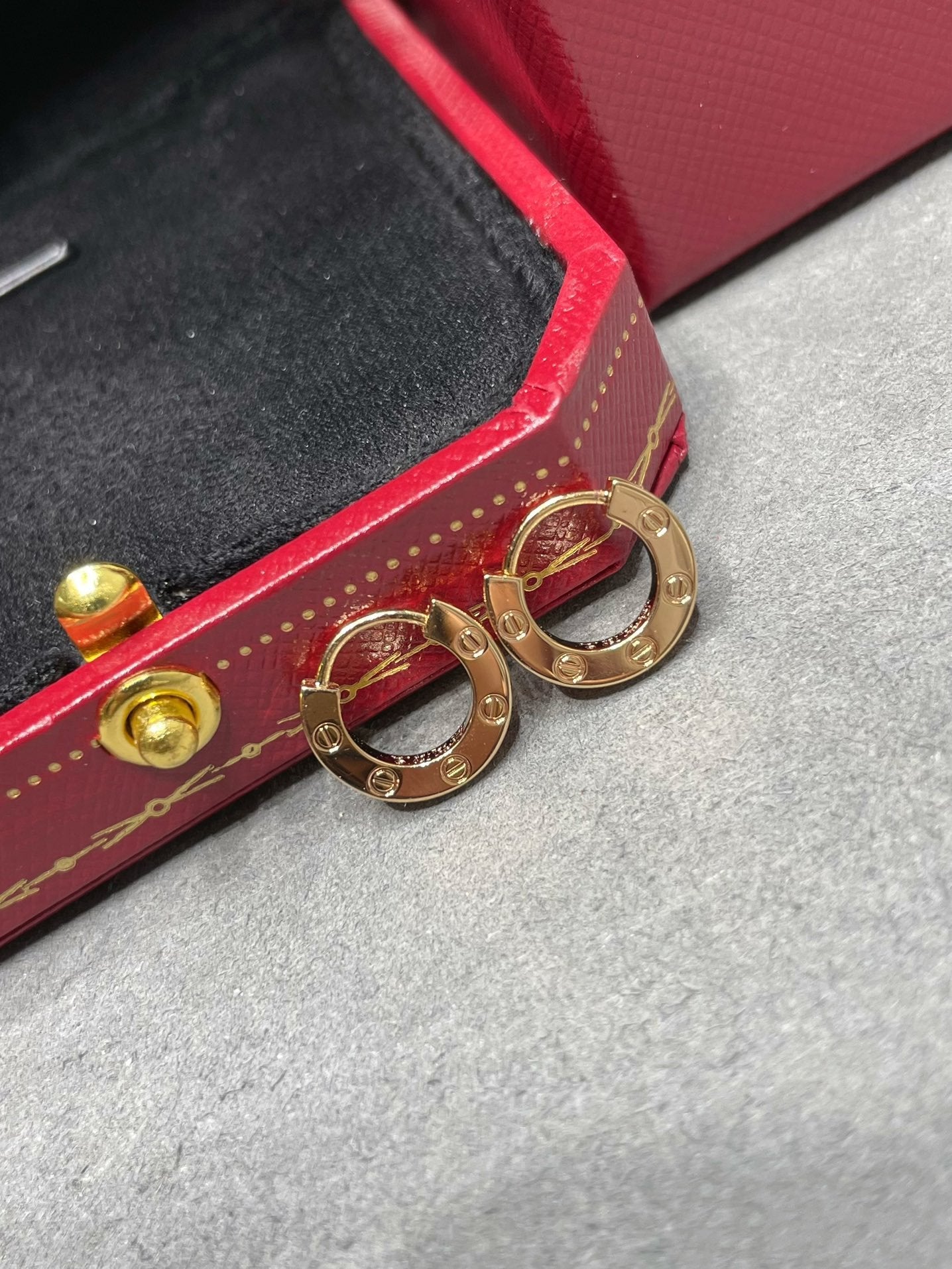 [AURORA]LOVE MINI EARRINGS