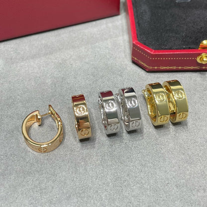 [オーロラ]ラブ 5.5mm イヤリング