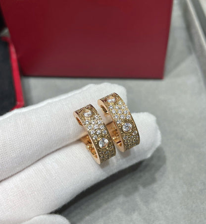 [AURORA]LOVE 5.5mm ダイヤモンドパヴェイヤリング