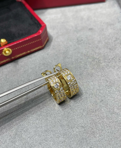 [AURORA]LOVE 5.5mm ダイヤモンドパヴェイヤリング