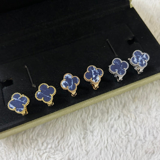 [AURORA]CLOVER PIETERSITE MEDIUM STUD EARRINGS