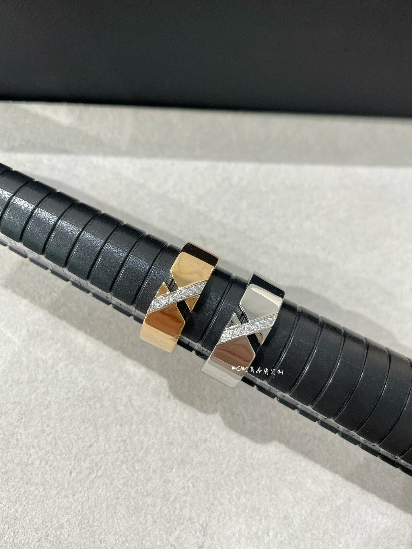[AURORA]LIENS EVIDENCE DIAMOND RING