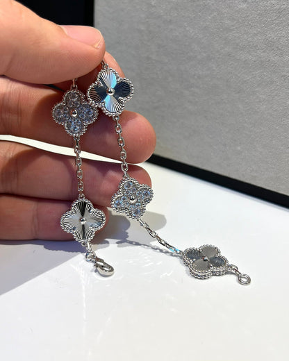 [AURORA] CLOVER 5 MOTIF LASER BRACELET COLLECTION