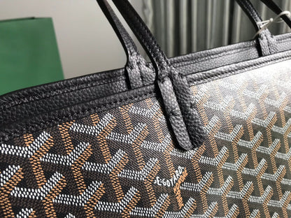 HARDY PM BAG 40 IN BLACK GOYARDINE CANVAS AND TAURILLON LEATHER TRIM