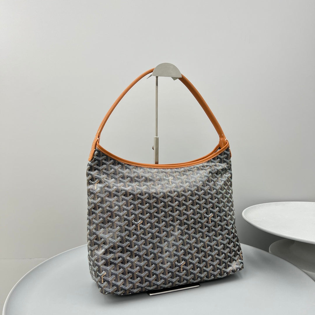 HOBO BOHÈME 34 IN BROWN GOYARDINE CANVAS AND CALFSKIN