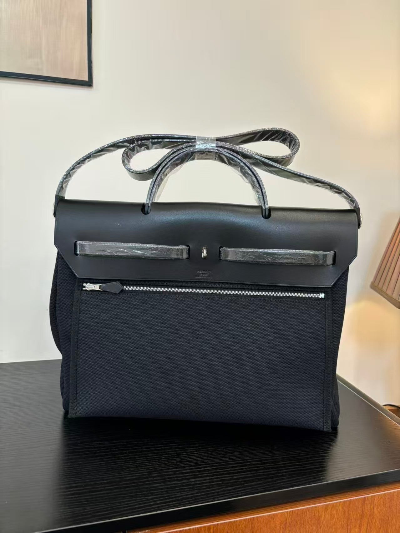BLACK CALFSKIN CANVAS BAG 39 HANDBAG