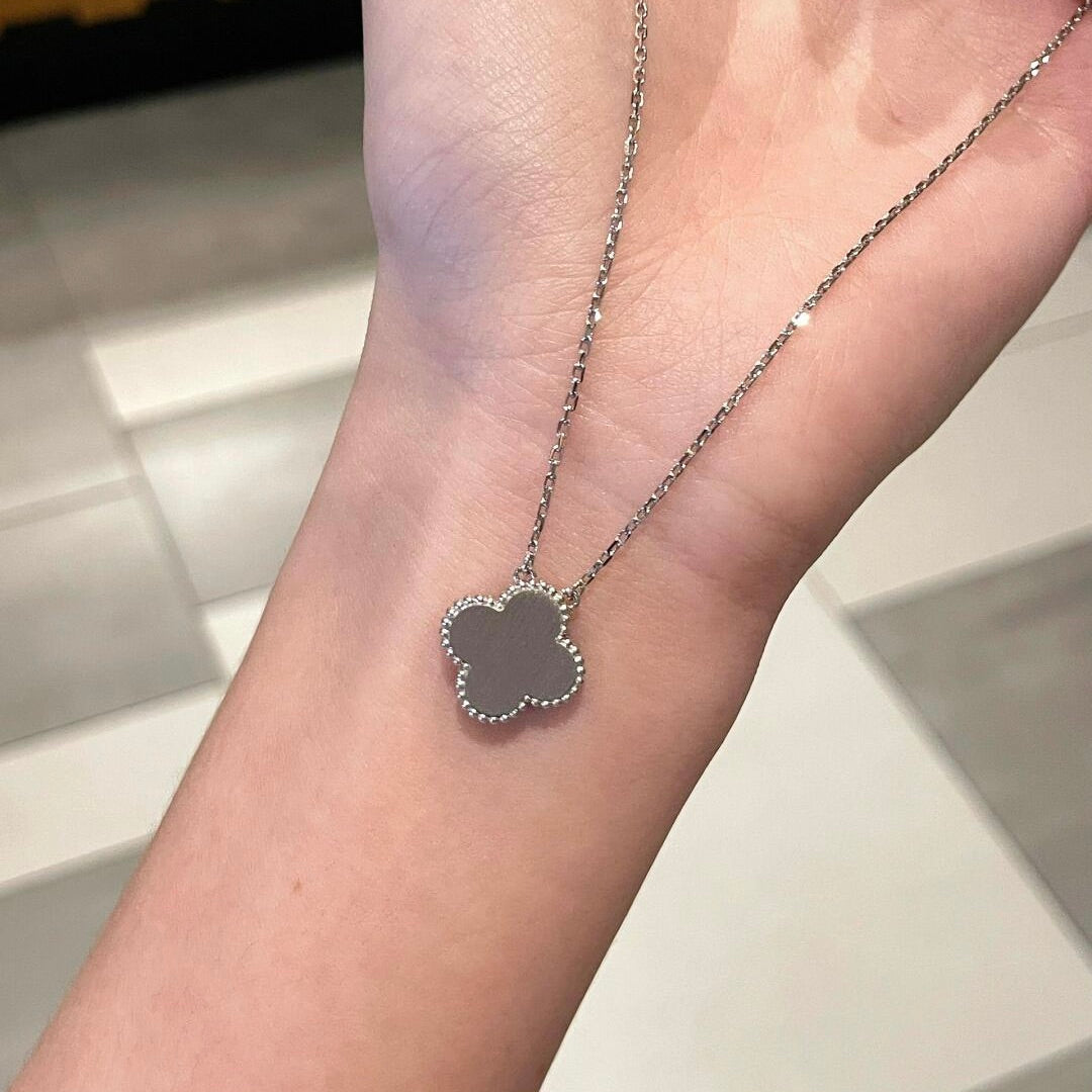 [AURORA]CLOVER 15MM DIAMOND LASER NECKLACE- CHRISTMAS 2024 SPECIAL EDITION