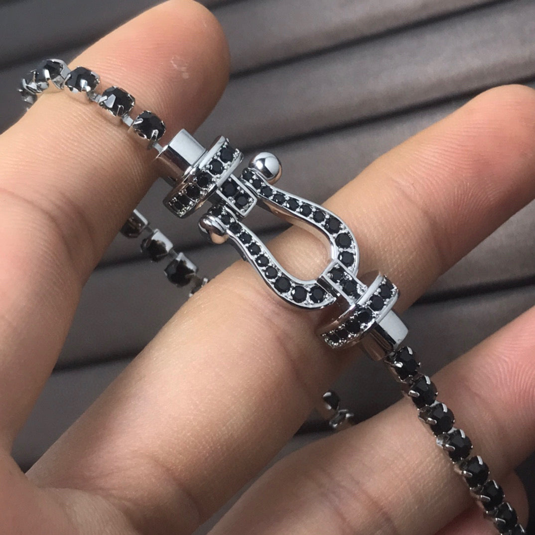 [AURORA]FORCE  LARGE HORSESHOE FULL DIAMOND TENNIS BRACELET