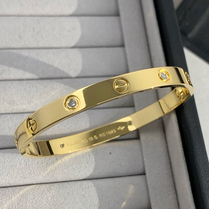 [AURORA]LIEBESARMBAND 6,1 MM 4 DIAMANTEN 