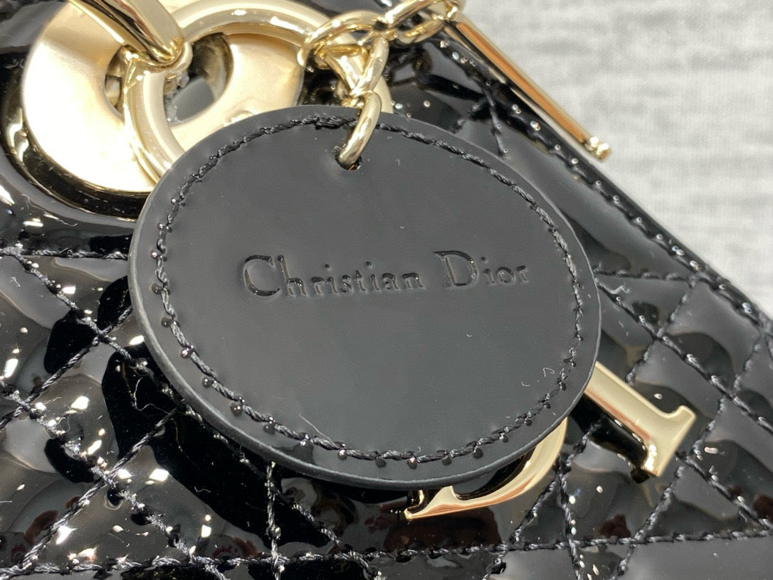 MINI 17 LADY BAG IN BLACK PATENT CALFSKIN