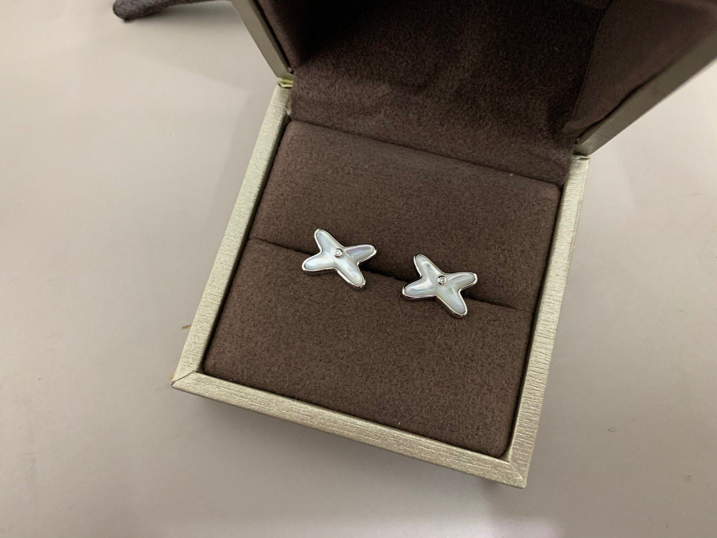 [AURORA]ジュー ド ホワイト モップ シルバー ダイヤモンド ピアス