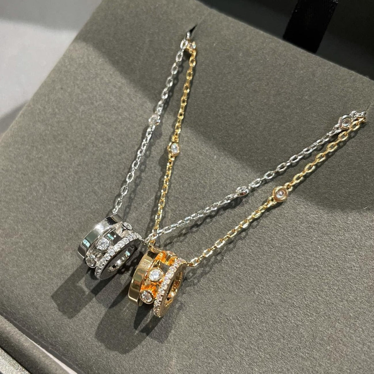 [AURORA]CHAIN MOVE ROMANE PEDAND NECKLACE