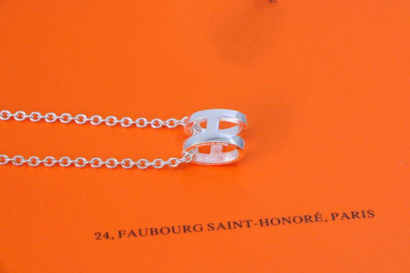 [AURORA]HM NECKLACE H LETTER OVAL SERIES