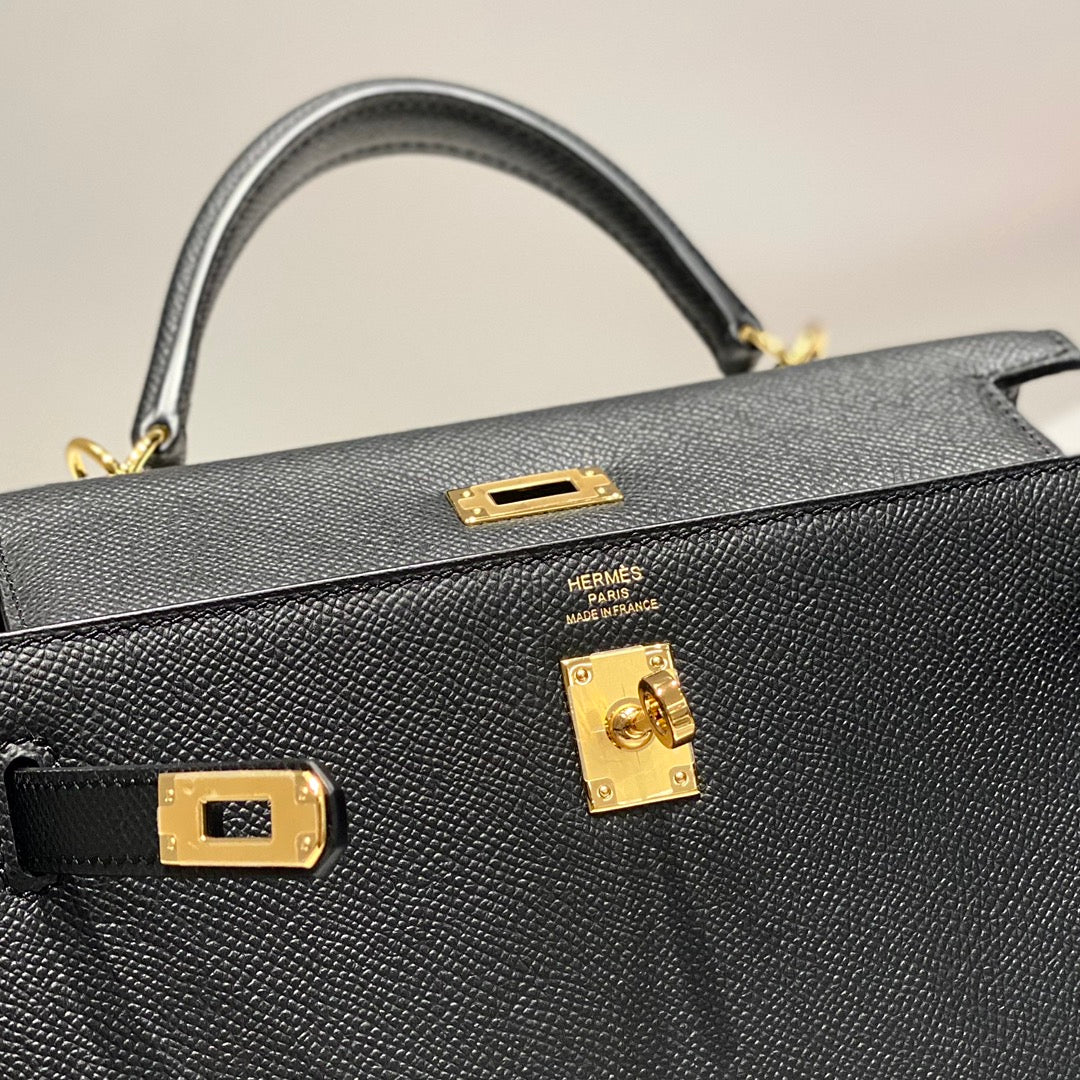 KELLY 25CM IN NOIR EPSOM CALFSKIN GOLD HARDWARE