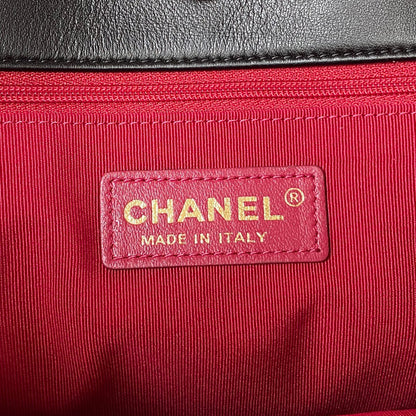 CC LARGE 33 HOBO SHOPPING BAG IN BLACK CALFSKIN