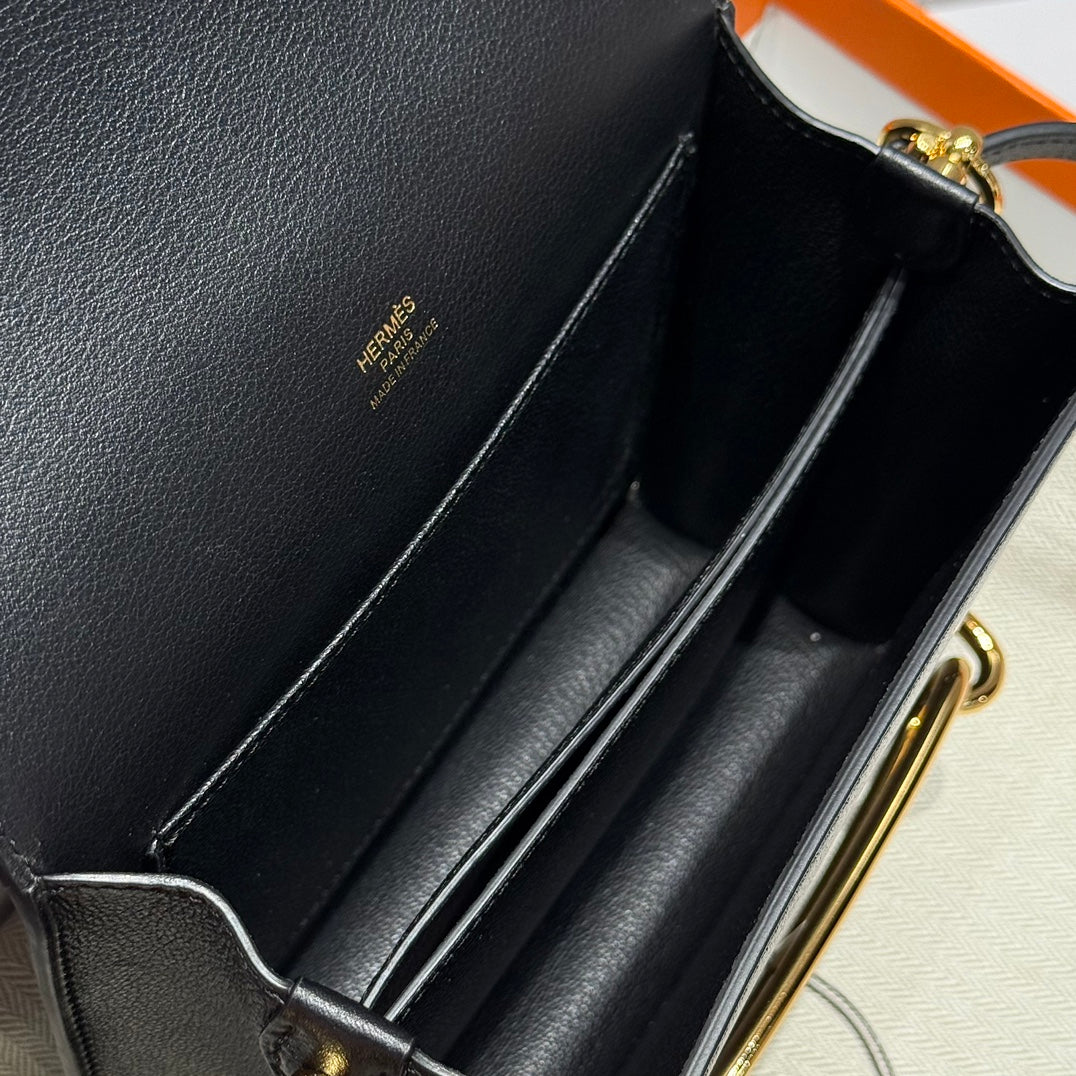HM ROULIS 18 MINI BAG IN BLACK CALFSKIN GOLD-TONE HARDWARE